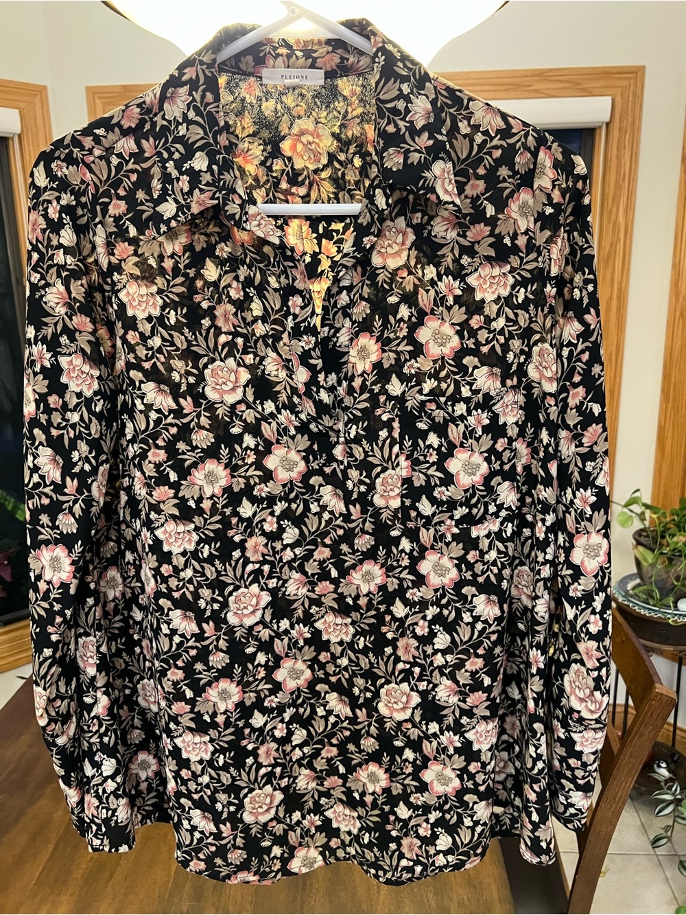 Pleione  Flowered Blouse